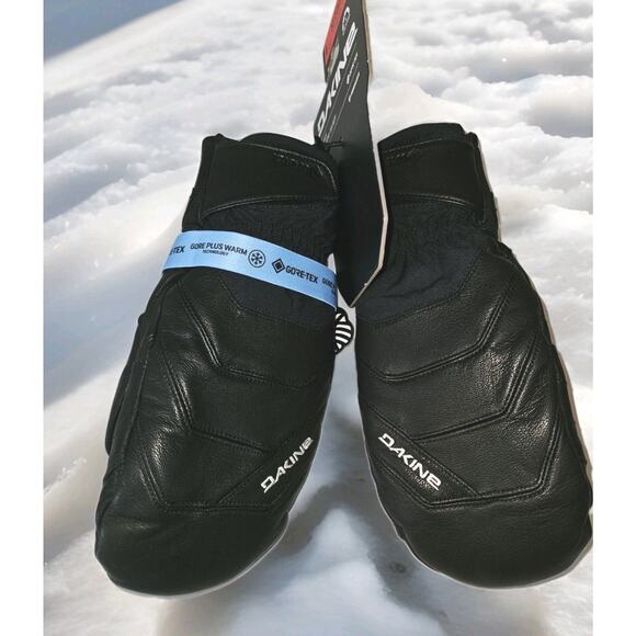 NWT! Dakine Galaxy Gore-Tex MittsMittens- Women's Black Medium $115